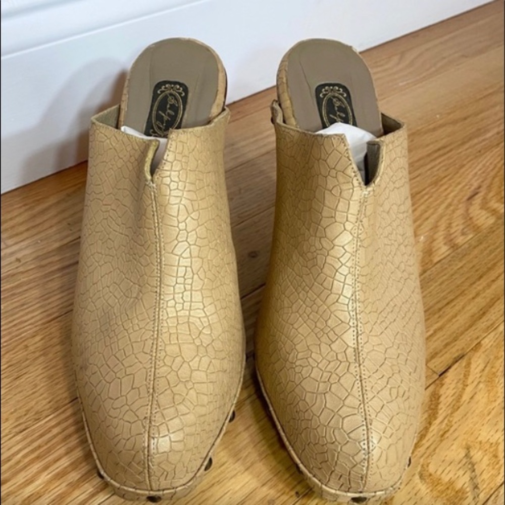 Salpy Handmade Clogs with Studs and Wooden Heel